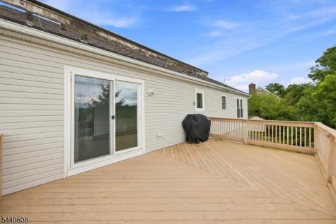 10 Lakeview Terrace Sussex NJ 07461