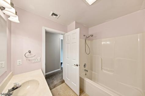 10 Lakeview Terrace Sussex NJ 07461