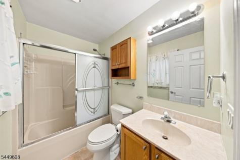 10 Lakeview Terrace Sussex NJ 07461