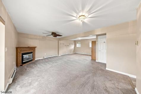 10 Lakeview Terrace Sussex NJ 07461