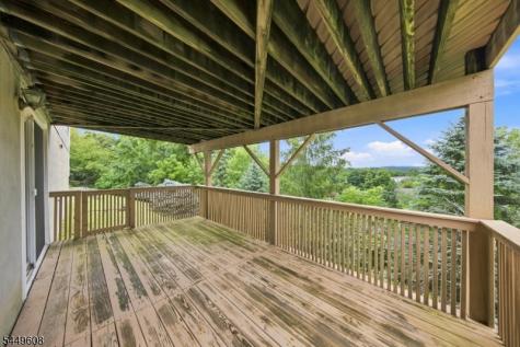10 Lakeview Terrace Sussex NJ 07461