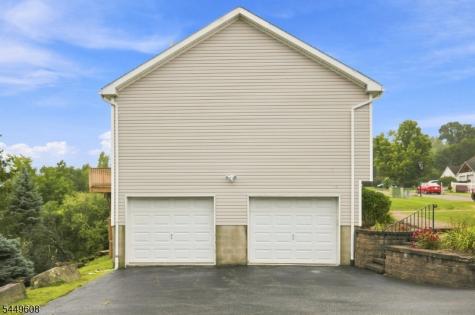 10 Lakeview Terrace Sussex NJ 07461