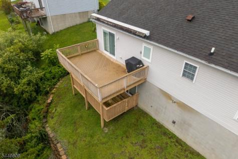 10 Lakeview Terrace Sussex NJ 07461