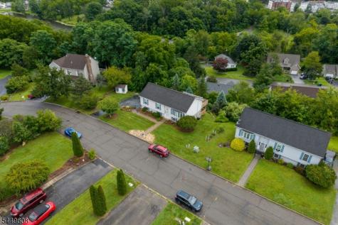 10 Lakeview Terrace Sussex NJ 07461