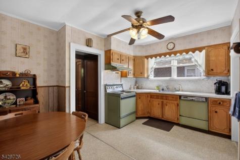 113 E Prospect Avenue Woodbridge NJ 07095