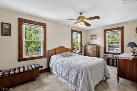 113 E Prospect Avenue Woodbridge NJ 07095