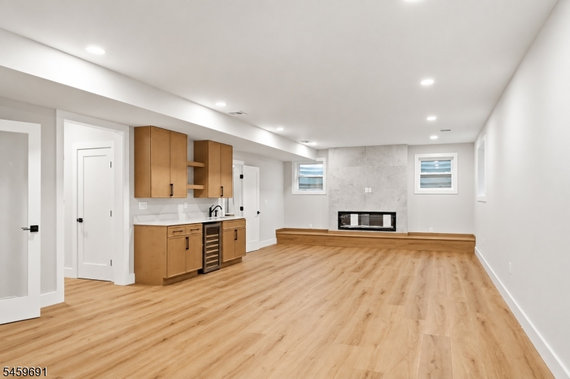 190 Laurel Avenue Livingston NJ 07039