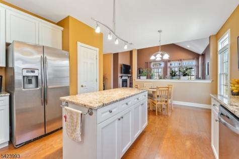 4 Nortwick Court Franklin NJ 08873
