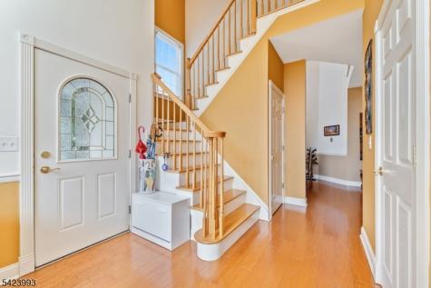 4 Nortwick Court Franklin NJ 08873