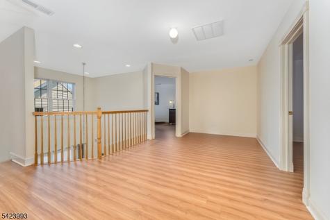 4 Nortwick Court Franklin NJ 08873