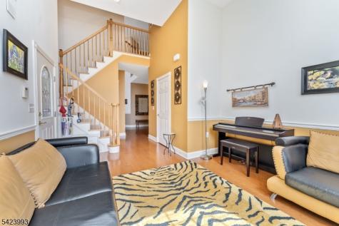 4 Nortwick Court Franklin NJ 08873