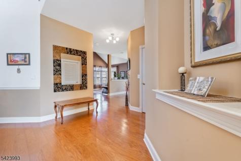 4 Nortwick Court Franklin NJ 08873