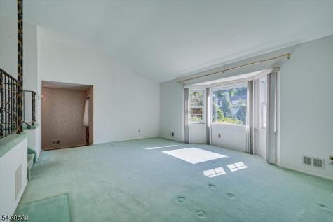 9 Annette Drive Edison NJ 08820