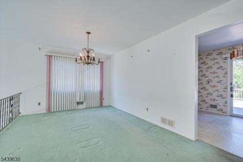 9 Annette Drive Edison NJ 08820
