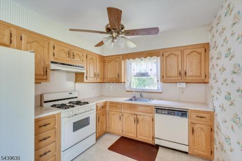 9 Annette Drive Edison NJ 08820