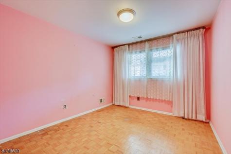 9 Annette Drive Edison NJ 08820