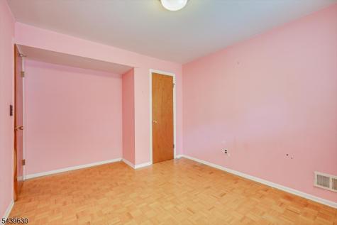 9 Annette Drive Edison NJ 08820