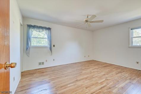 9 Annette Drive Edison NJ 08820