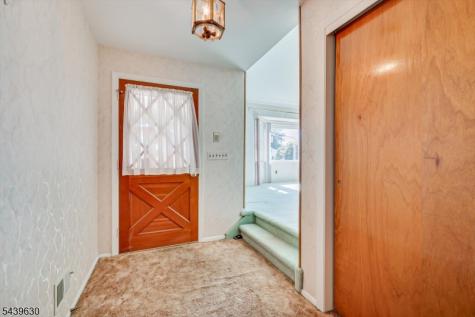 9 Annette Drive Edison NJ 08820