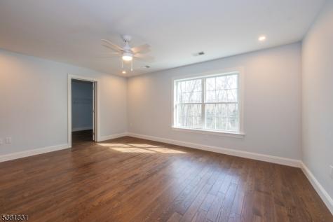 10 Greenhut Avenue Randolph NJ 07869