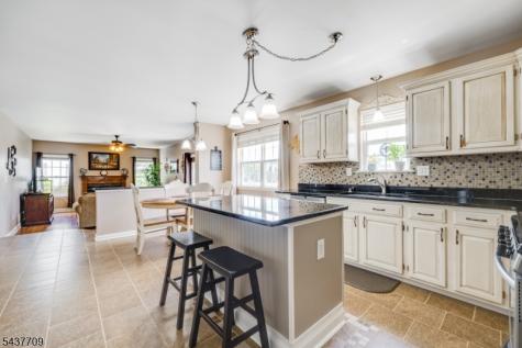 6 Snead Court Mount Olive NJ 07836