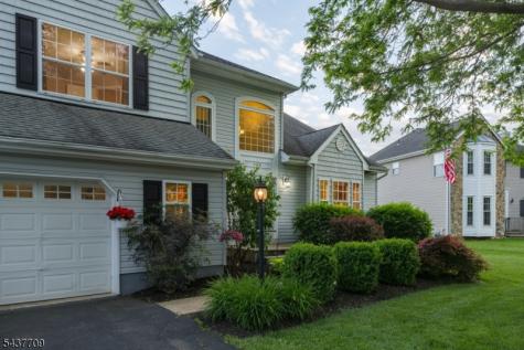 6 Snead Court Mount Olive NJ 07836