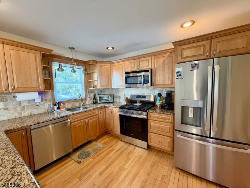 10 Cherry Lane Randolph NJ 07869