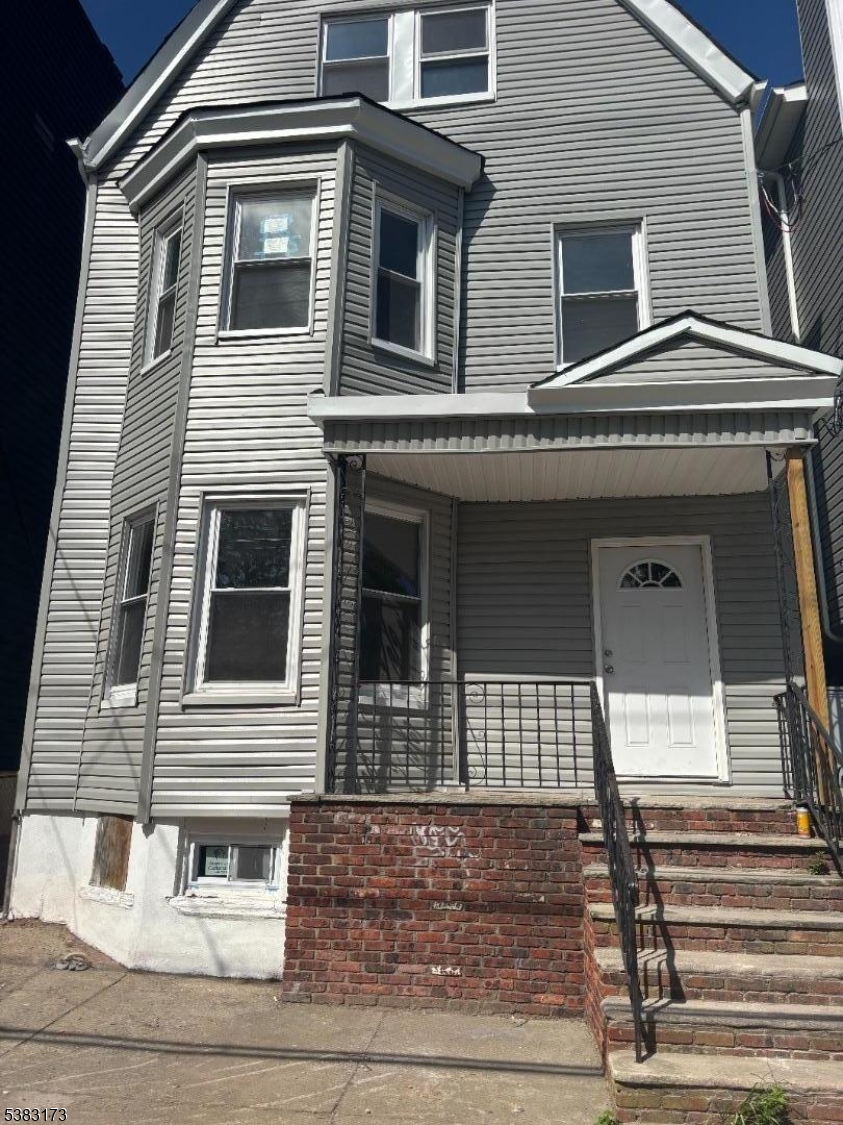 377 Littleton Avenue Newark NJ 07103