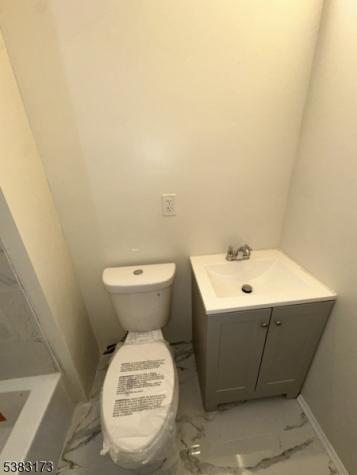 377 Littleton Avenue Newark NJ 07103