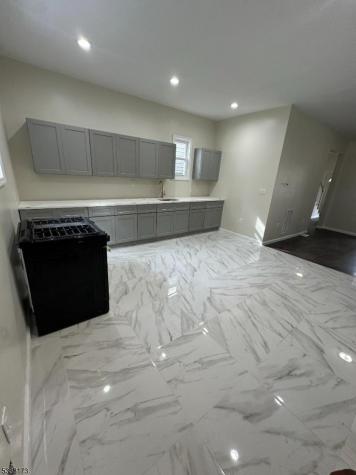 377 Littleton Avenue Newark NJ 07103