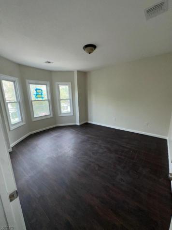 377 Littleton Avenue Newark NJ 07103