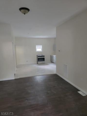 377 Littleton Avenue Newark NJ 07103