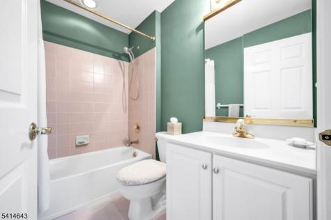 24 Vista Drive Mount Olive NJ 07836