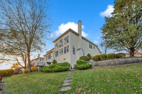 24 Vista Drive Mount Olive NJ 07836