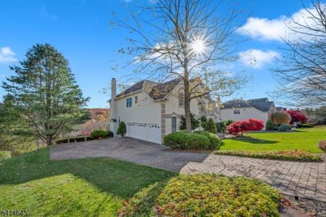 24 Vista Drive Mount Olive NJ 07836