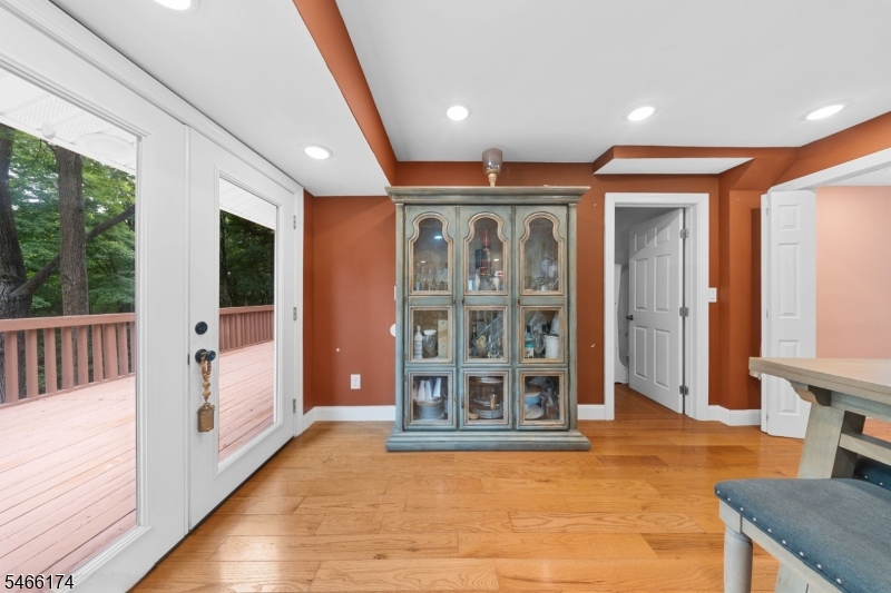 6 Hoover Road Jefferson NJ 07438