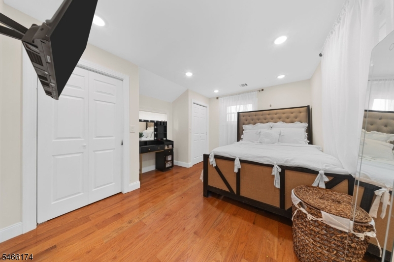 6 Hoover Road Jefferson NJ 07438