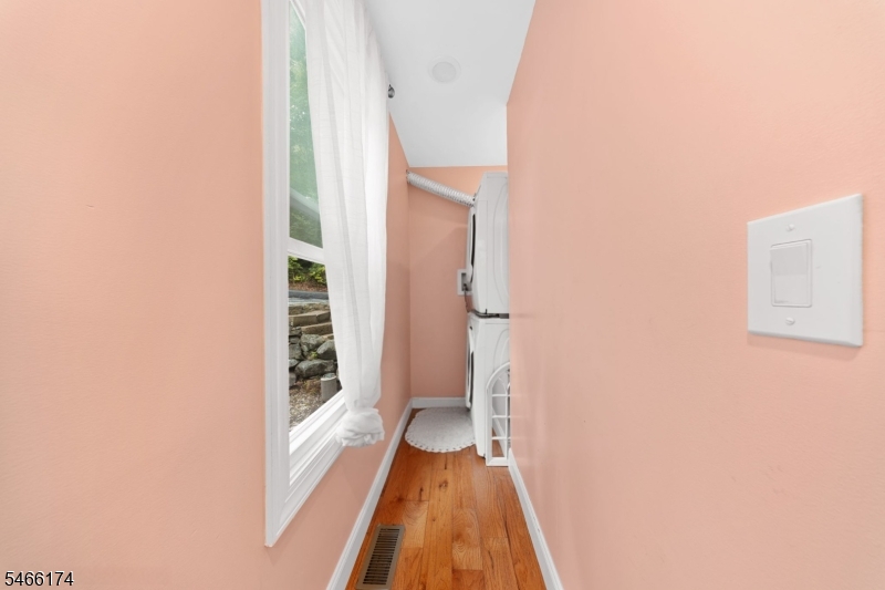 6 Hoover Road Jefferson NJ 07438