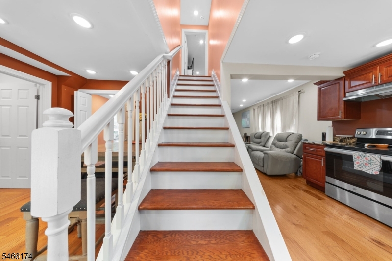 6 Hoover Road Jefferson NJ 07438
