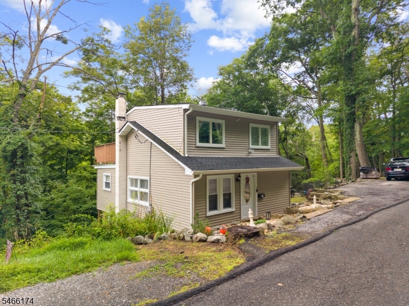 6 Hoover Road Jefferson NJ 07438
