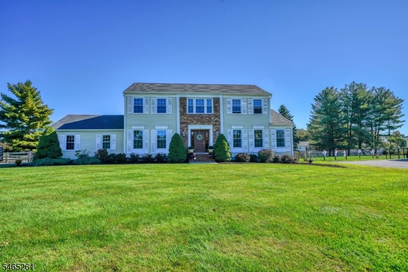 8 Elm Court Washington NJ 07853