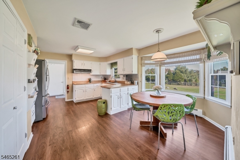 8 Elm Court Washington NJ 07853