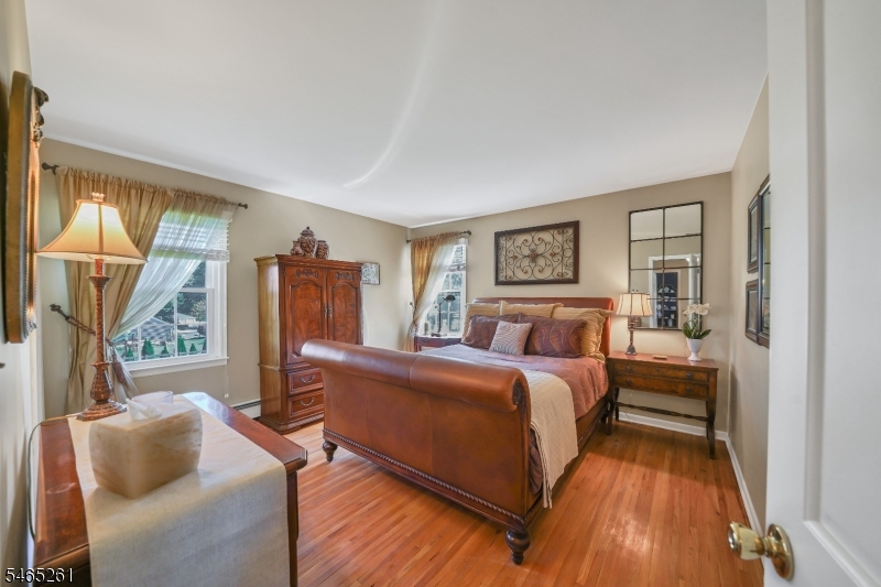 8 Elm Court Washington NJ 07853