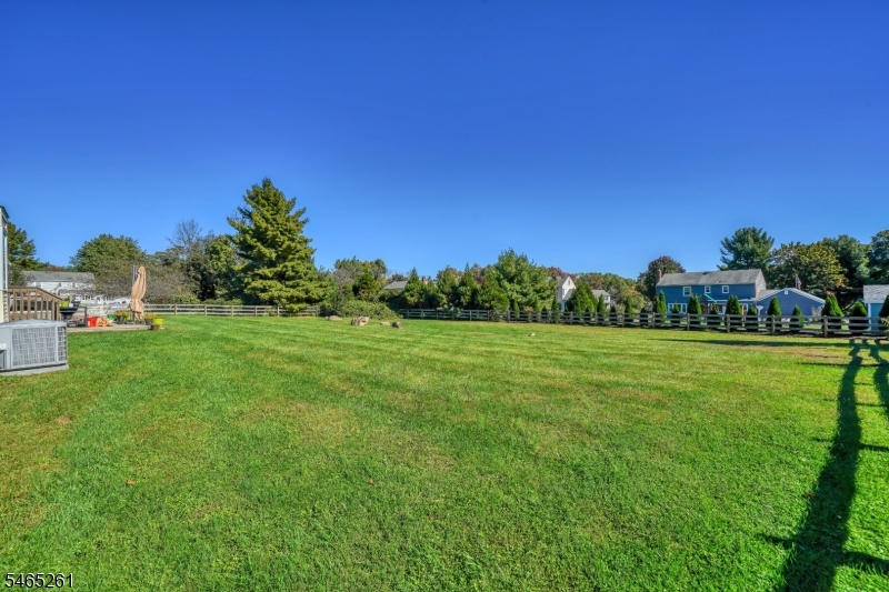 8 Elm Court Washington NJ 07853