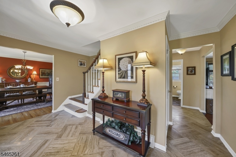 8 Elm Court Washington NJ 07853