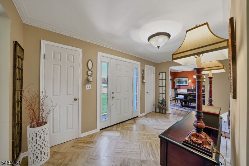 8 Elm Court Washington NJ 07853
