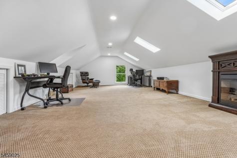 1 Woodside Drive Montville NJ 07005