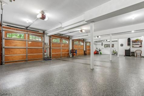 1 Woodside Drive Montville NJ 07005