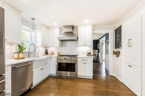 160 Woodland Avenue Verona NJ 07044