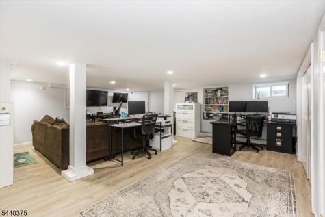 160 Woodland Avenue Verona NJ 07044